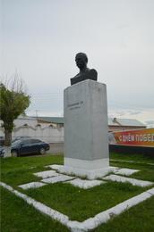 Г. Енисейск. Бюст Т. И. Худзинскому.